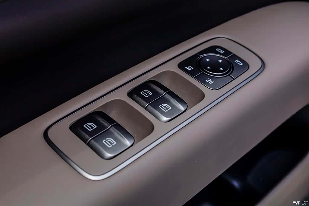 Li Auto i6, 2025 25