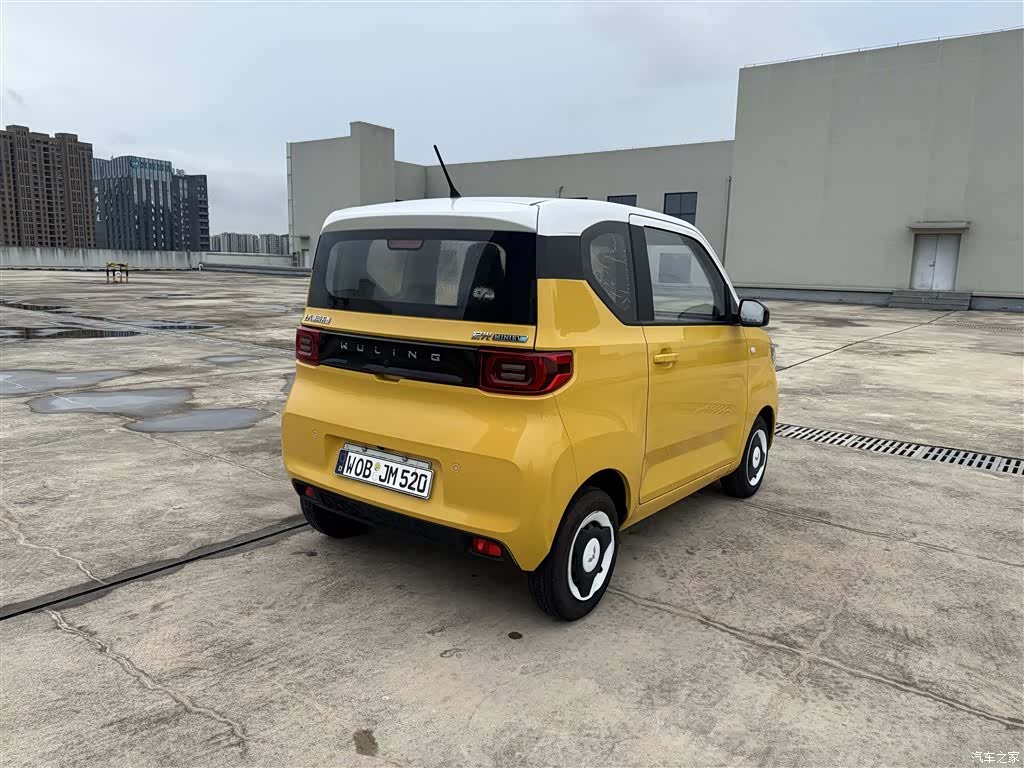 Wuling MINIEV, 2022 все фото