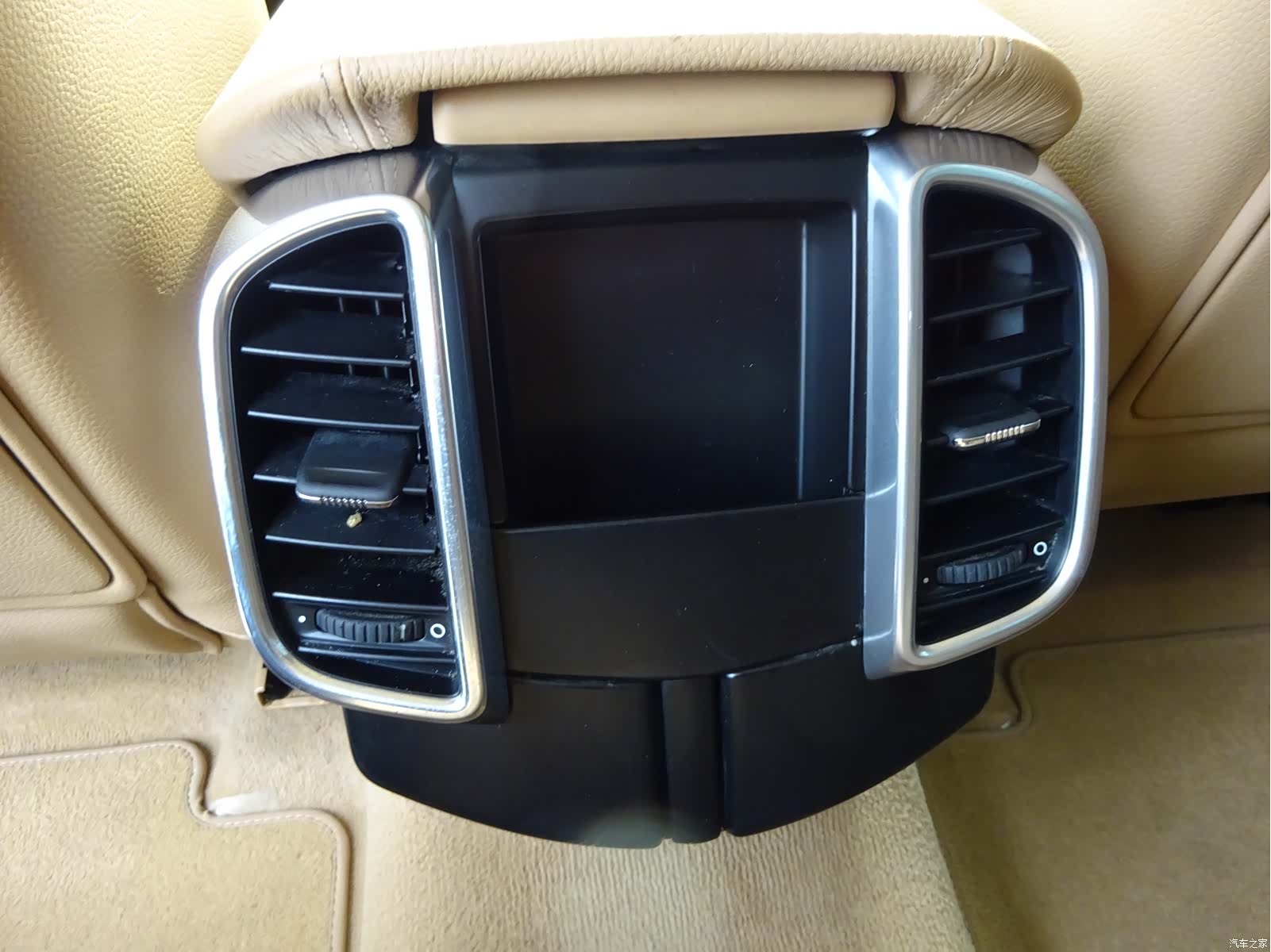 Porsche Cayenne, 2013 11