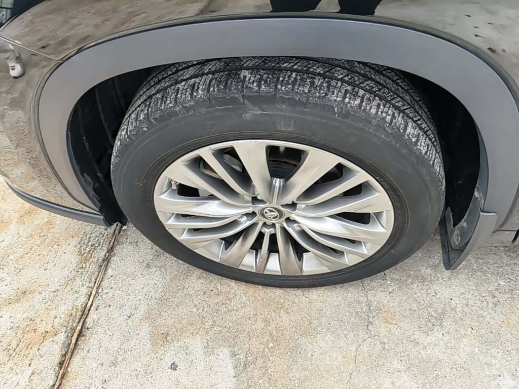 Toyota Highlander, 2023 23