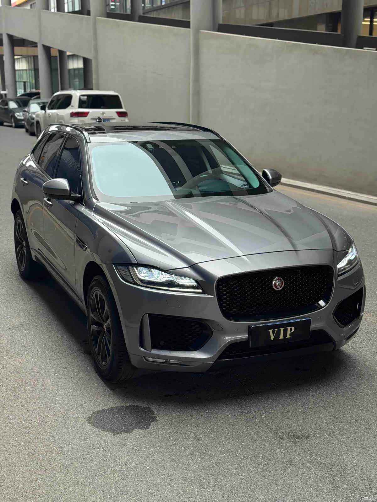 Jaguar F-PACE, 2019 3