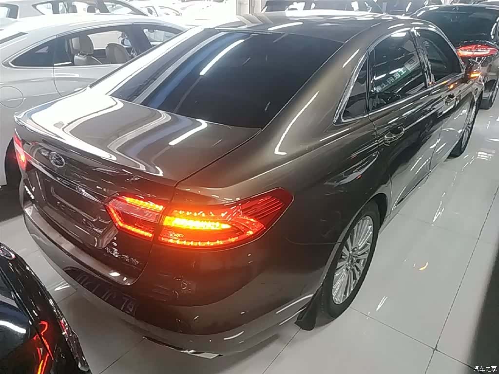 Ford Taurus, 2016 7