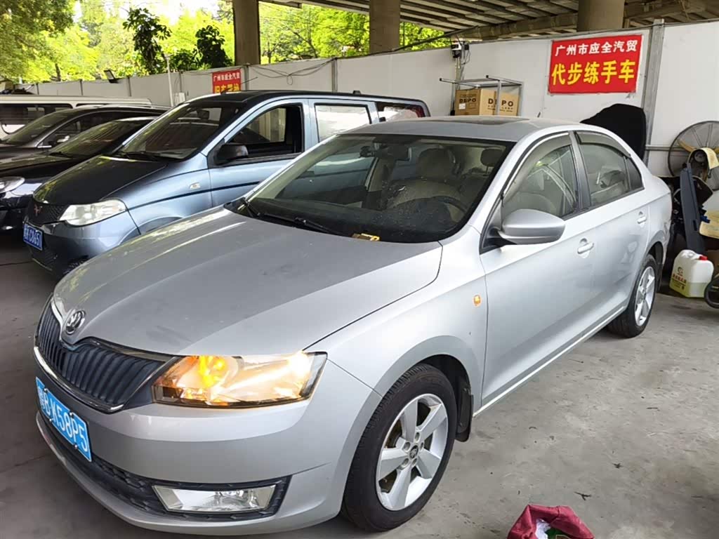 Skoda Rapid