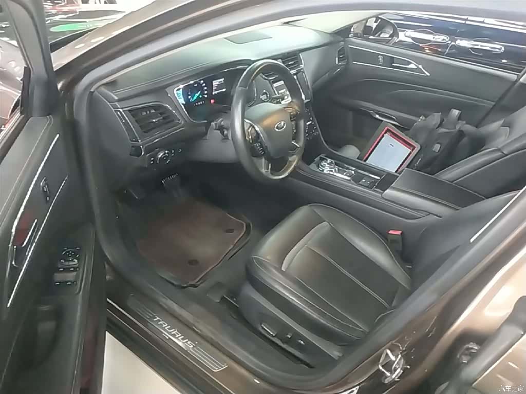 Ford Taurus, 2016 16