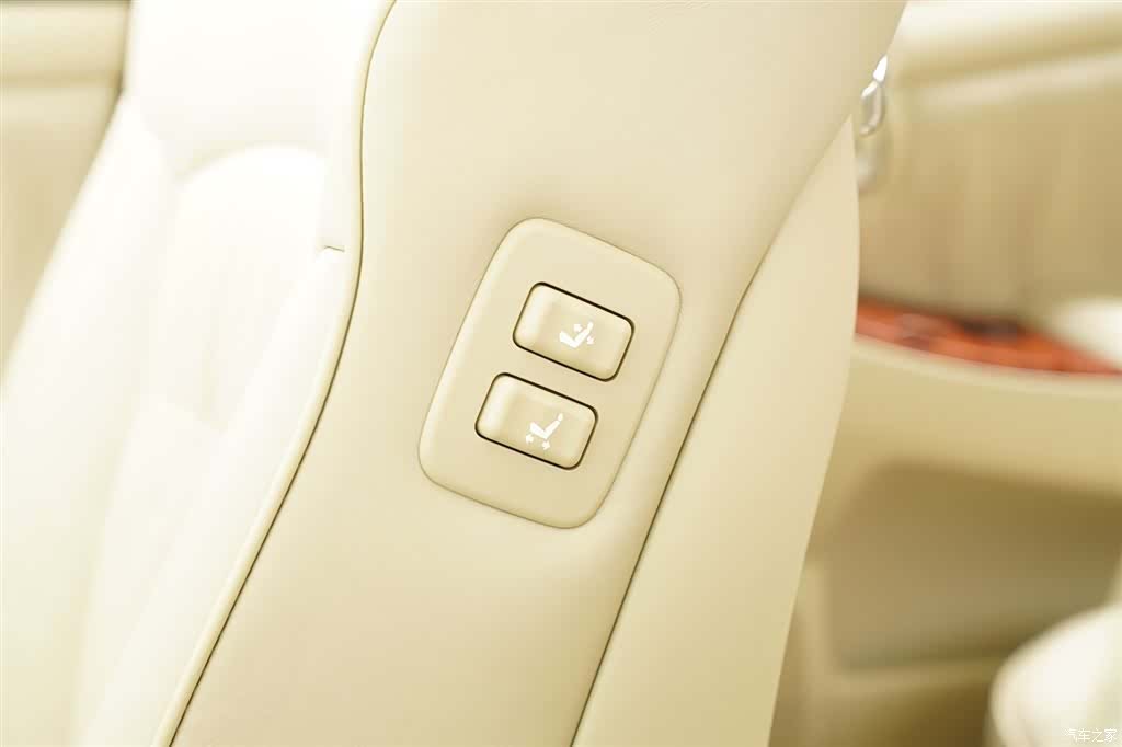 Toyota Crown, 2008 32