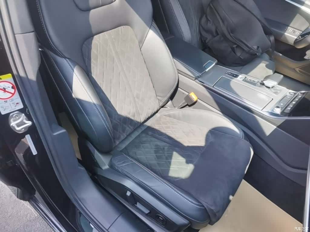 Audi A6L, 2021 25