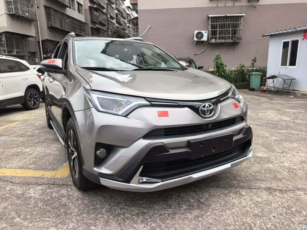Toyota RAV4, 2018 4