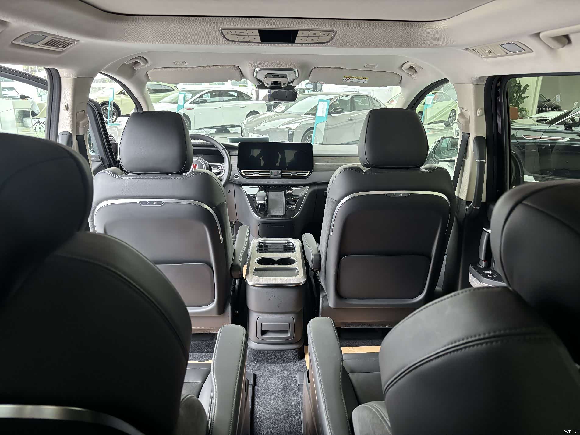 Hongqi HQ9, 2024 6