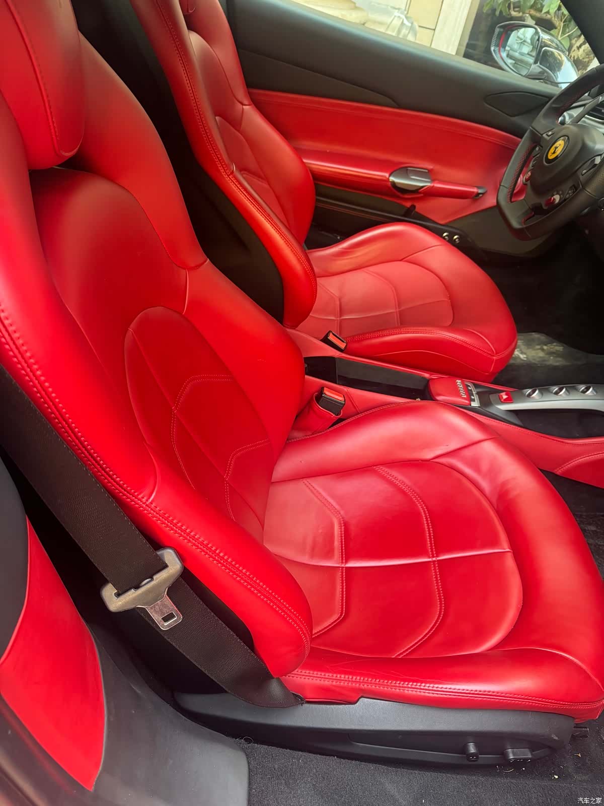 Ferrari 488, 2018 8