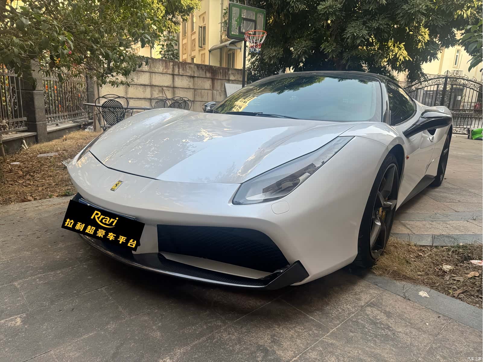 Ferrari 488, 2018 4