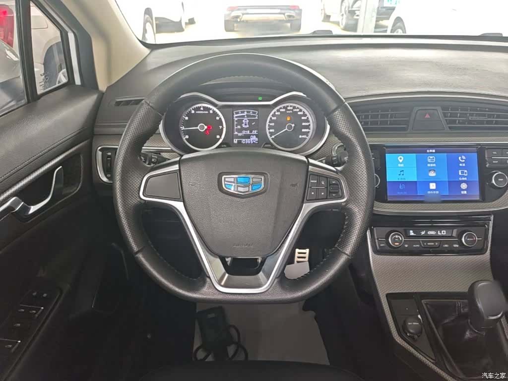 Geely Emgrand, 2017 11