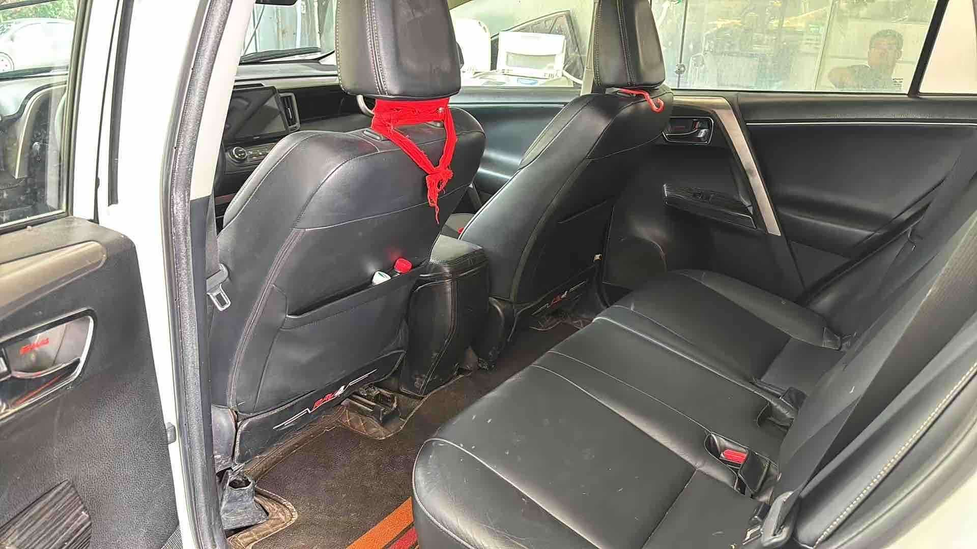 Toyota RAV4, 2016 8
