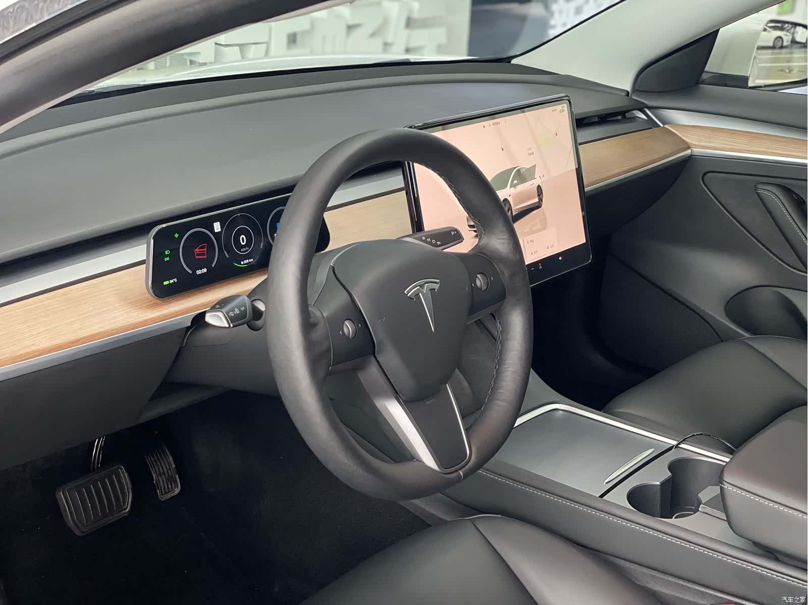 Tesla Model 3, 2022 14