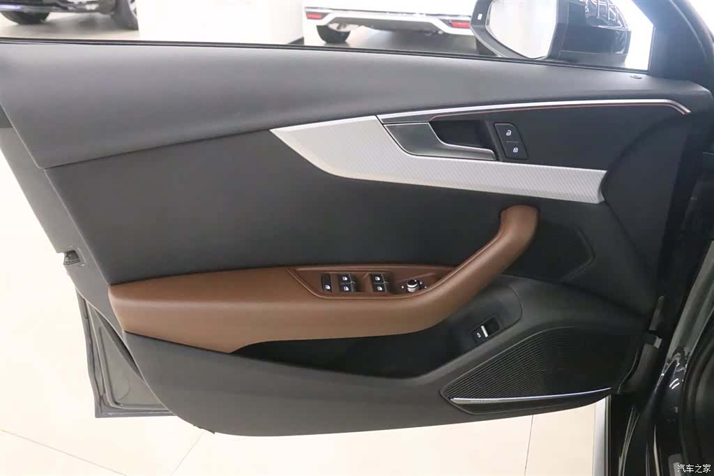 Audi A4, 2017 12