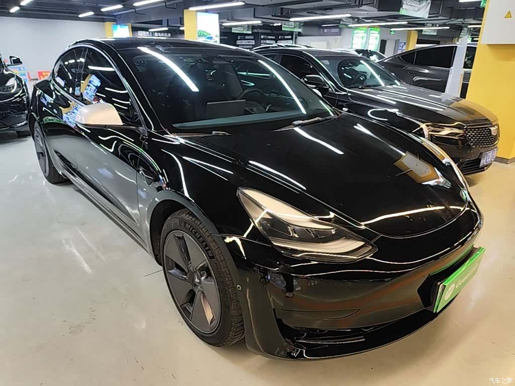 Tesla Model 3, 2023 4