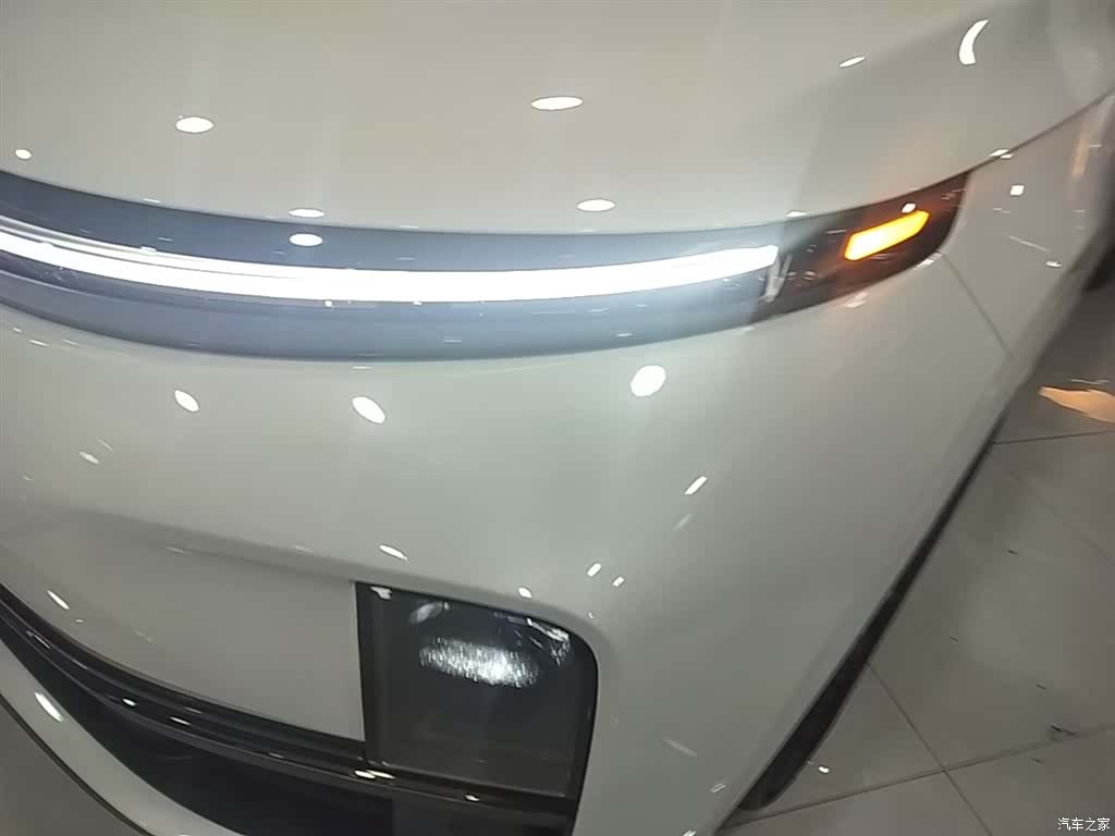 Li Auto L7, 2023 24