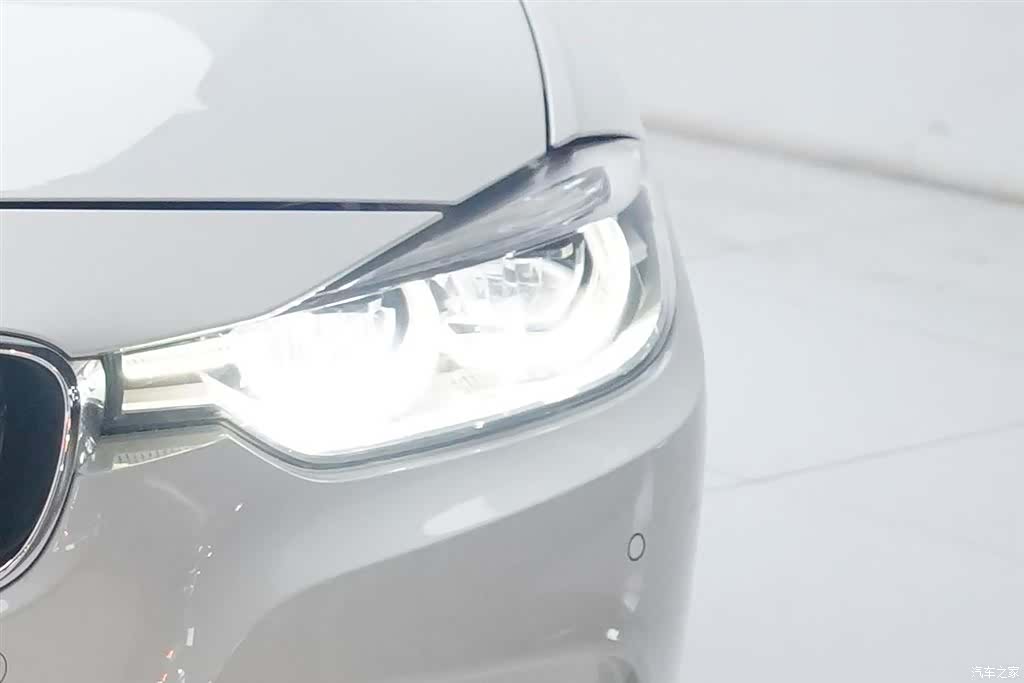 BMW 3 Series, 2017 9