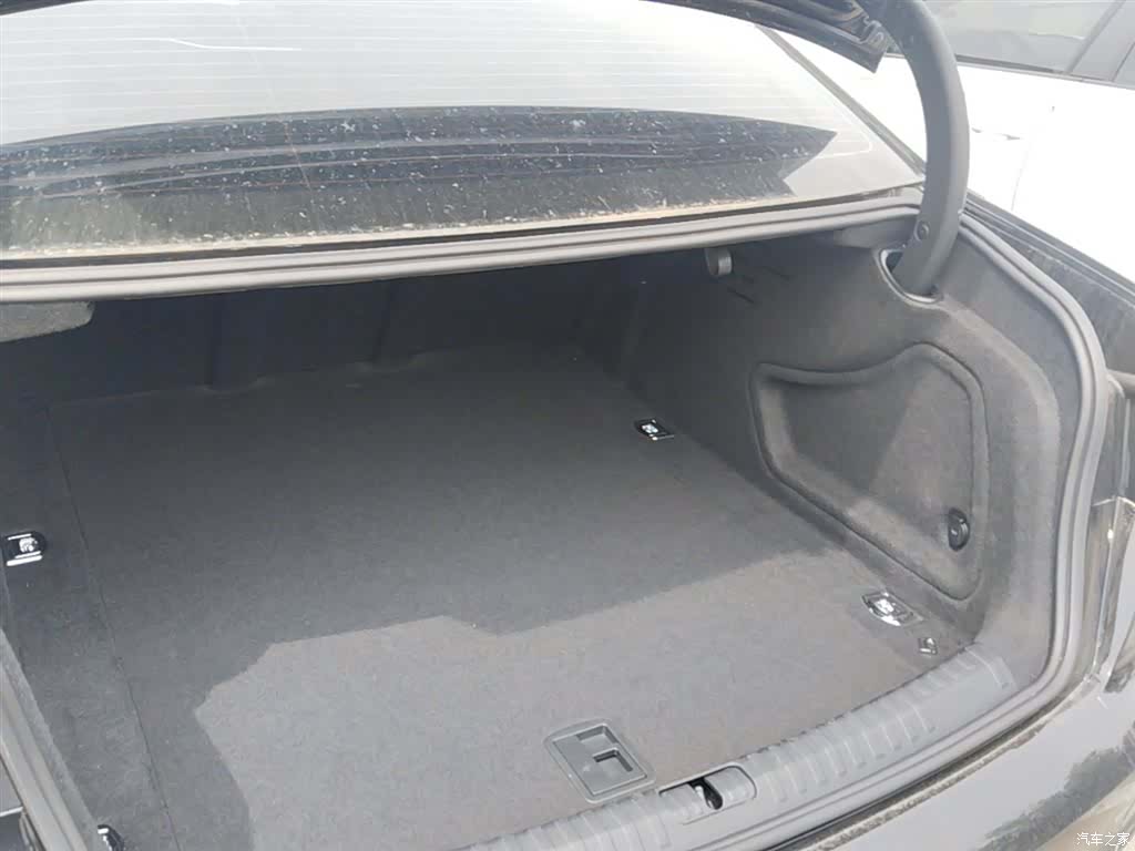 Audi A6L, 2024 19