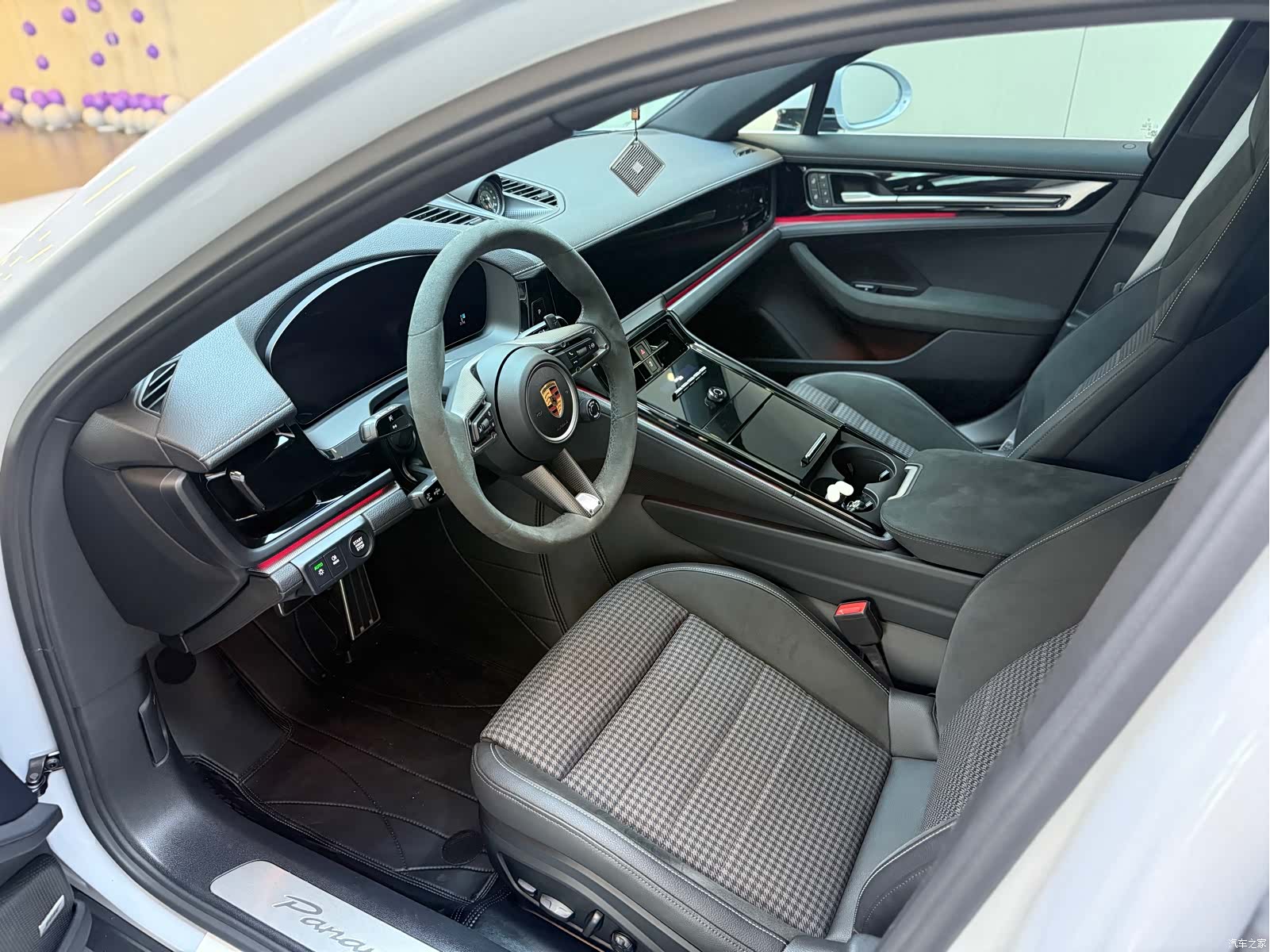Porsche Panamera, 2025 все фото