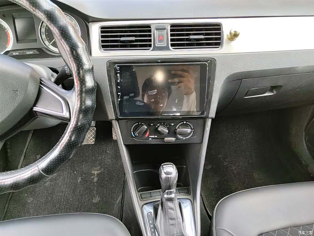 Skoda Rapid, 2017 13