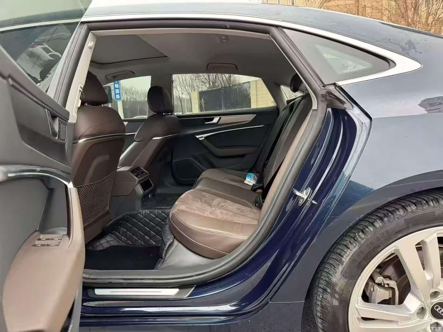 Audi A7L, 2023 6