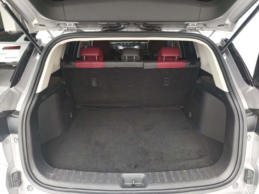 DongFeng AX7, 2021 19