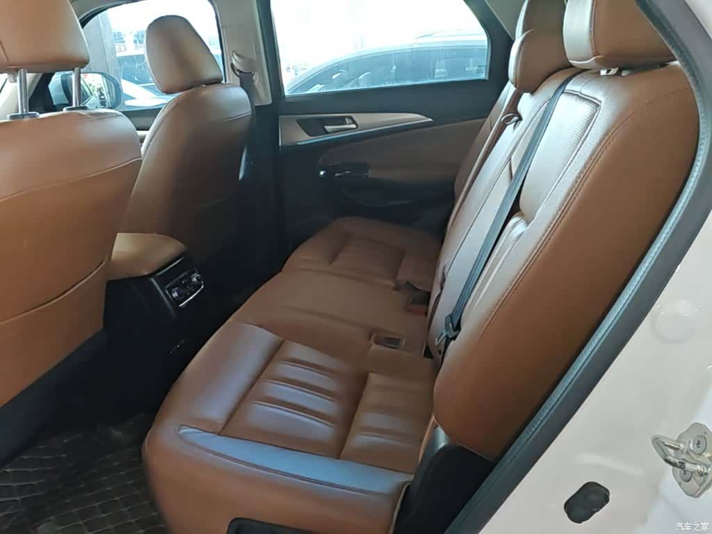 Changan CS95, 2017 17