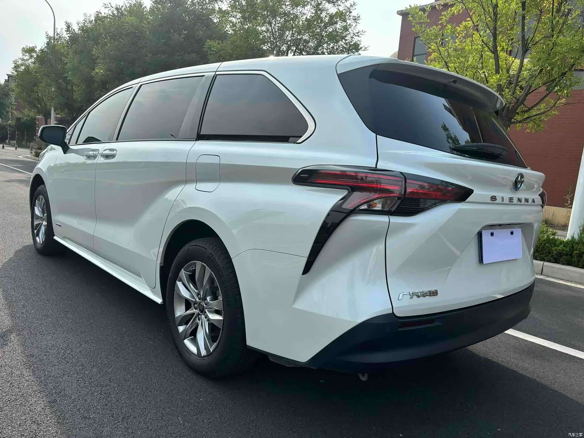 Toyota Sienna, 2024 9