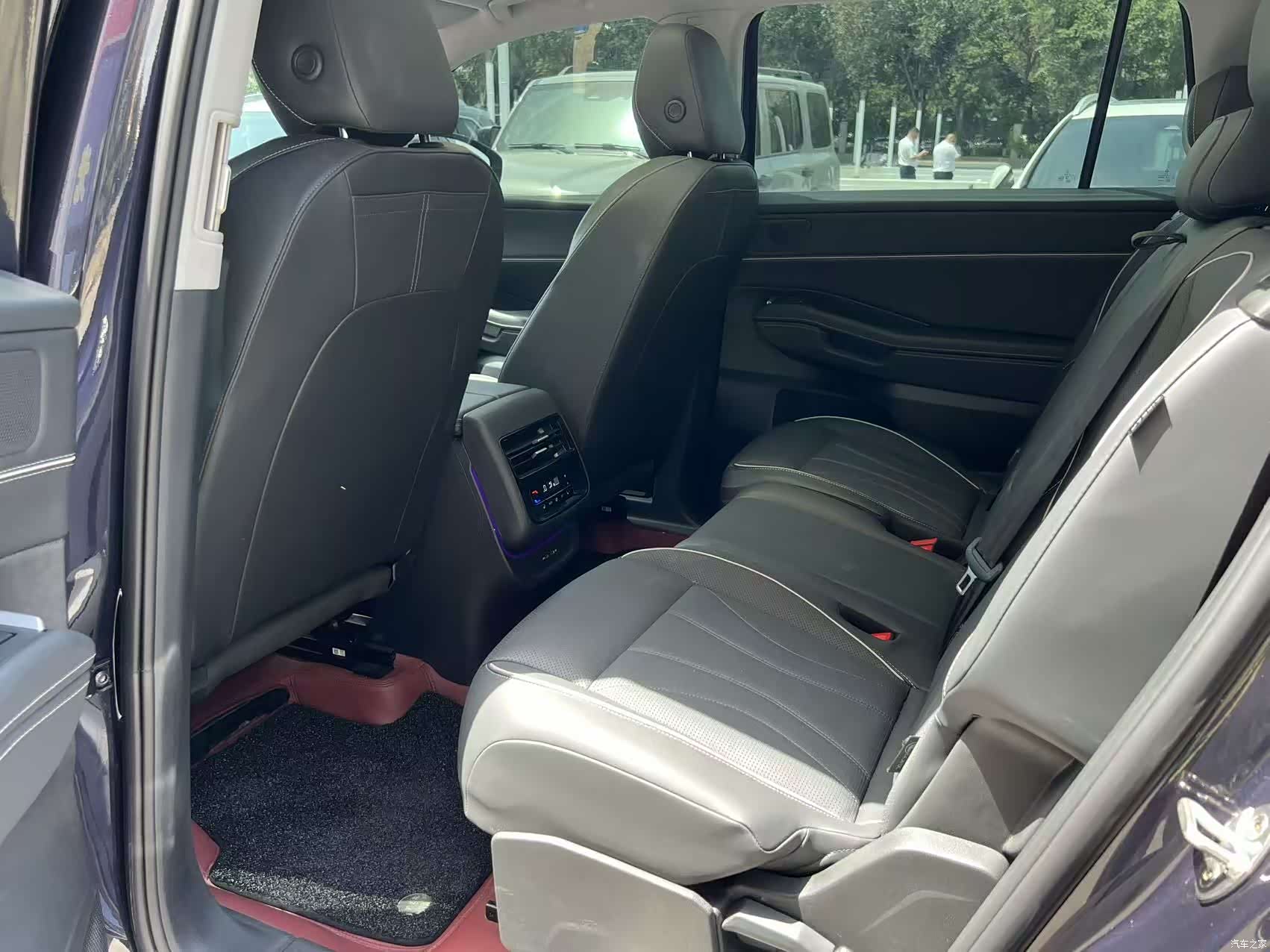 Volkswagen Teramont, 2025 6