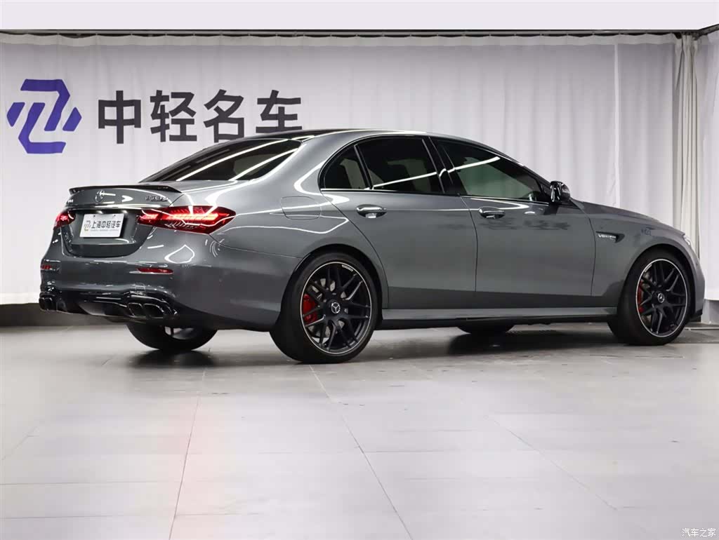 Mercedes-Benz E-Class, 2021 3
