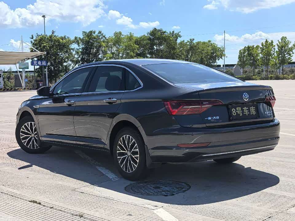 Volkswagen Sagitar Volkswagen Sagitar