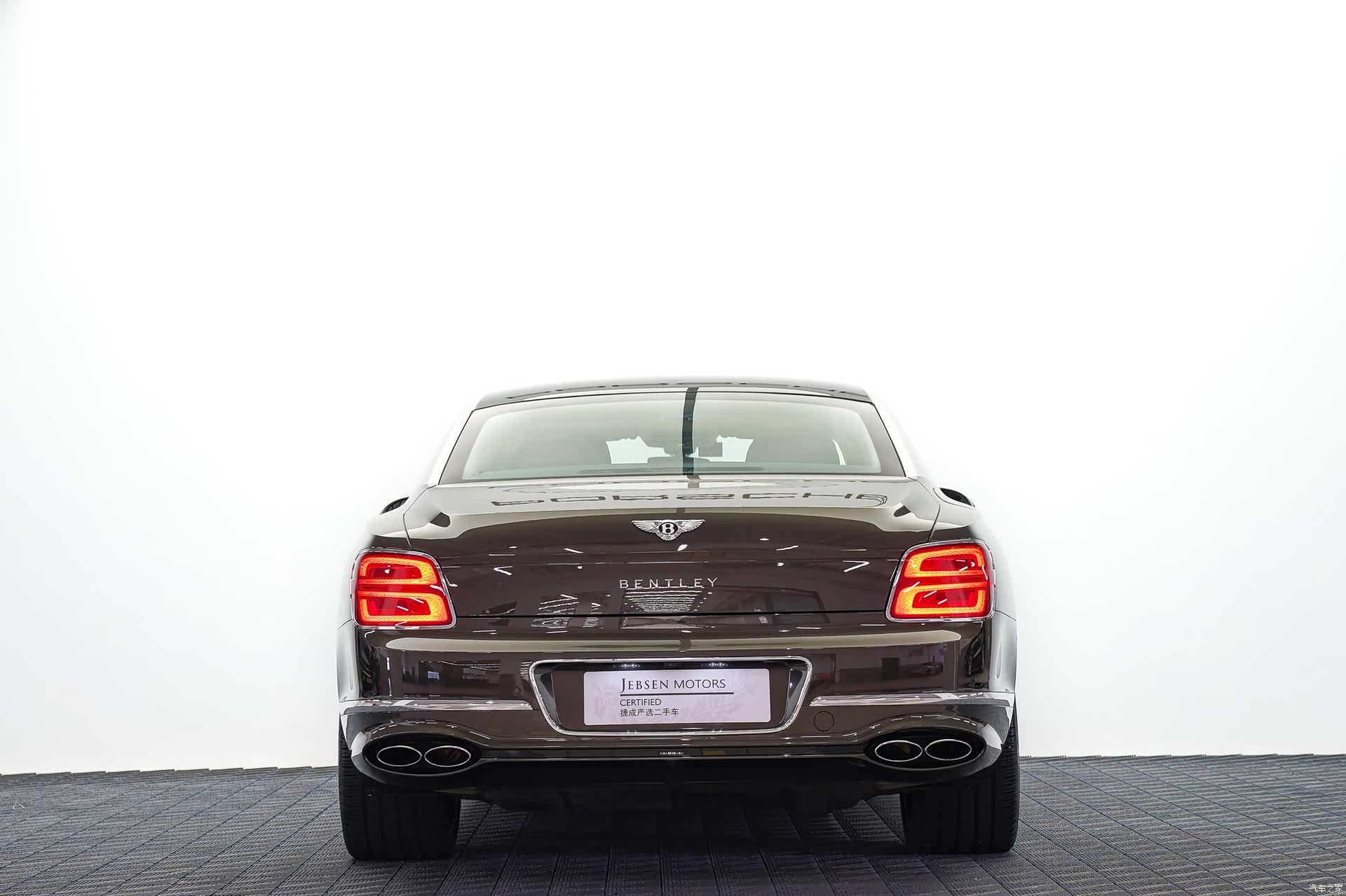 Bentley Flying Spur, 2024 6