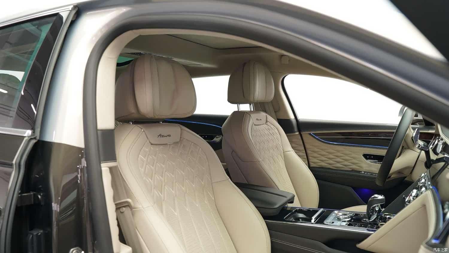 Bentley Flying Spur, 2024 25