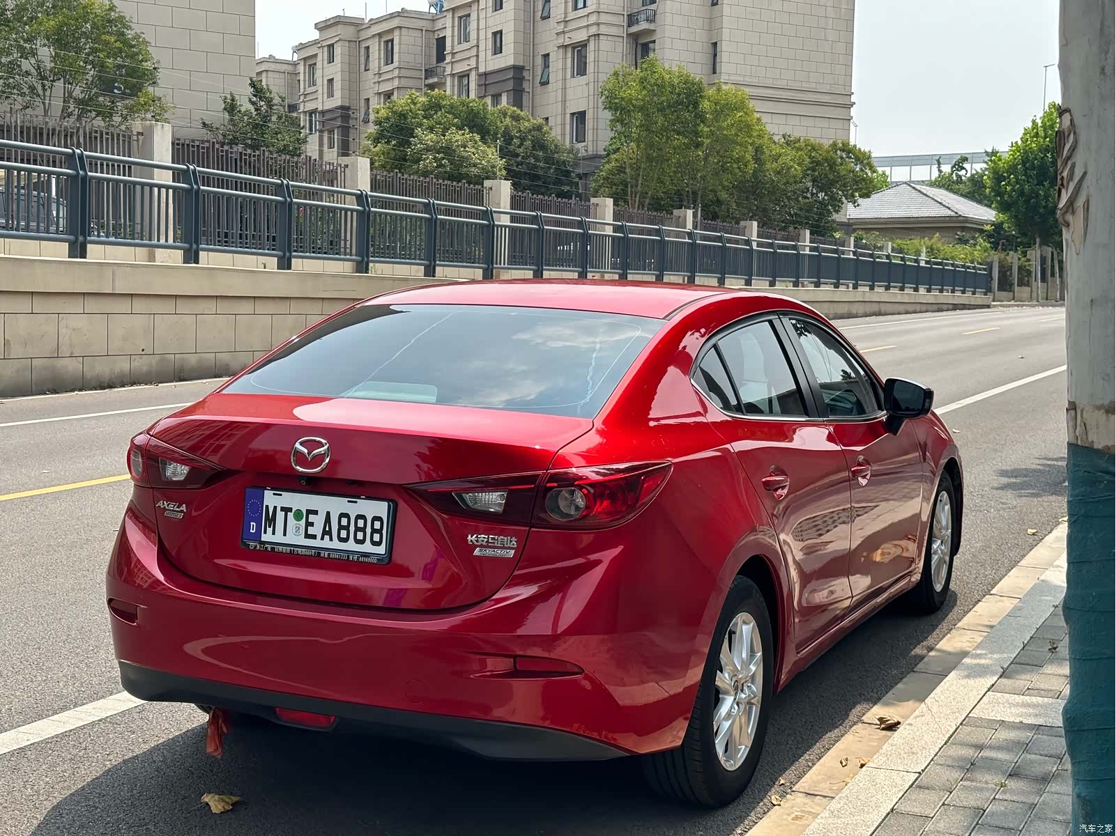 Mazda Mazda3, 2015 6