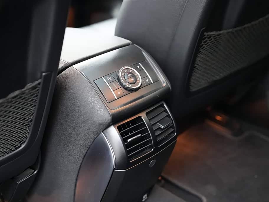 Mercedes-Benz R-class