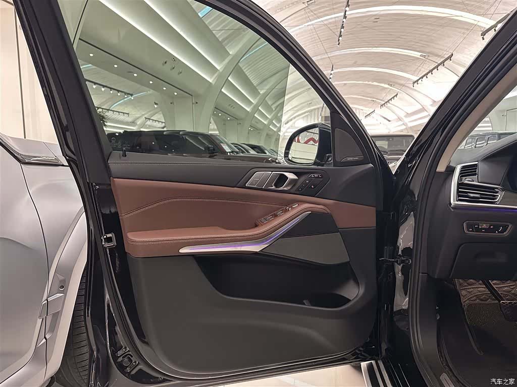 BMW X7, 2022 все фото