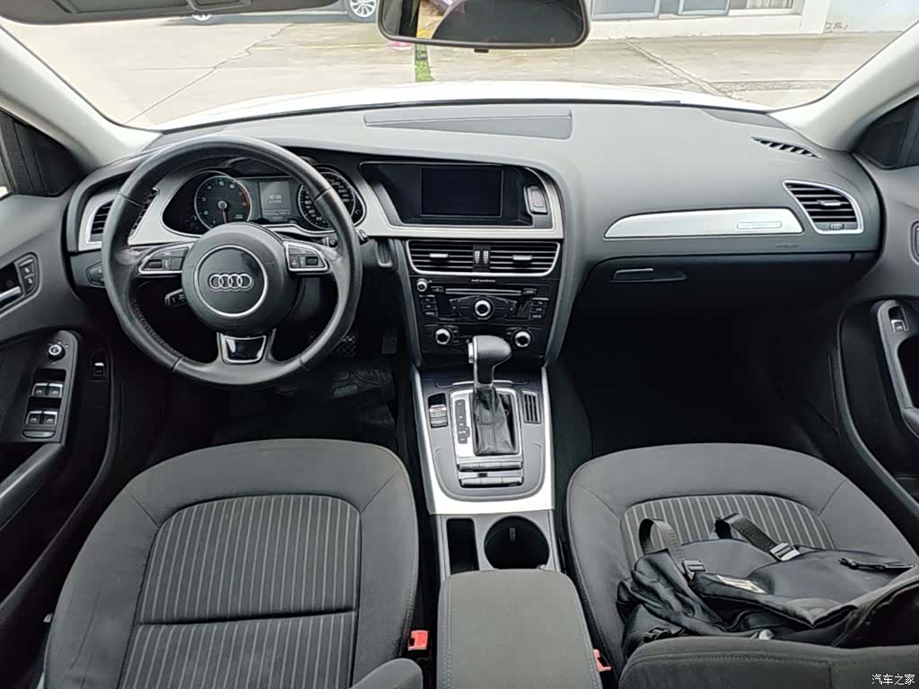 Audi A4L, 2015 10
