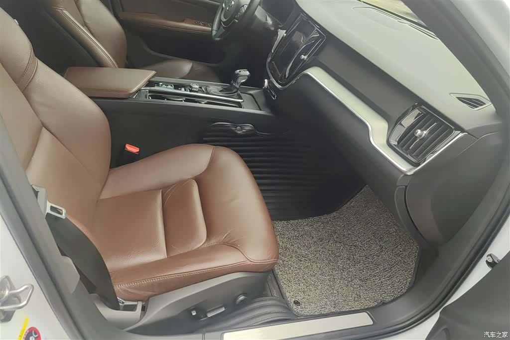 Volvo S60, 2020 8