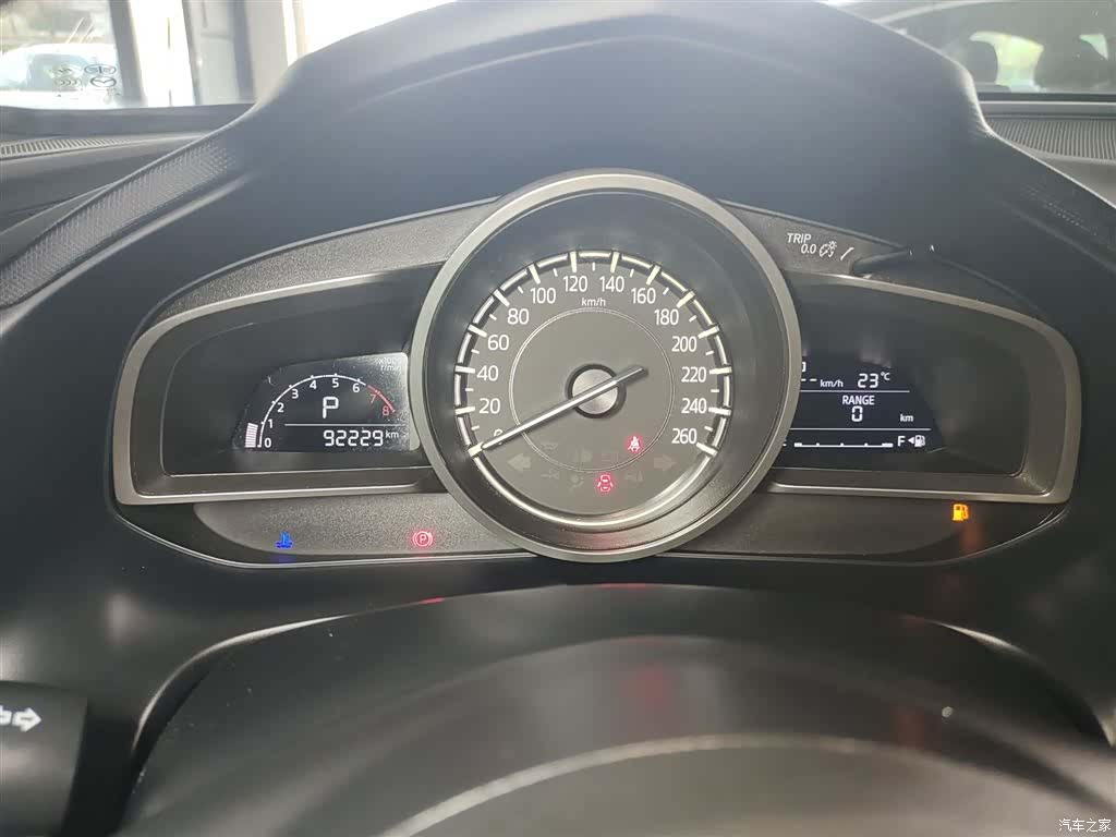 Mazda CX-4, 2018 12