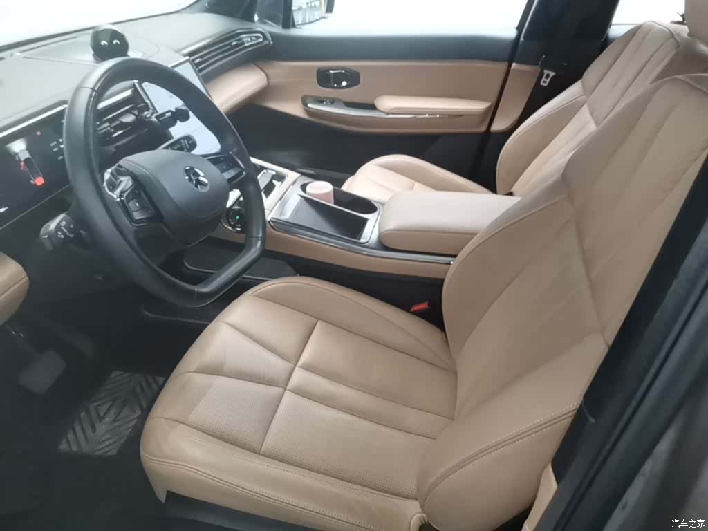 NIO ES8, 2021 15