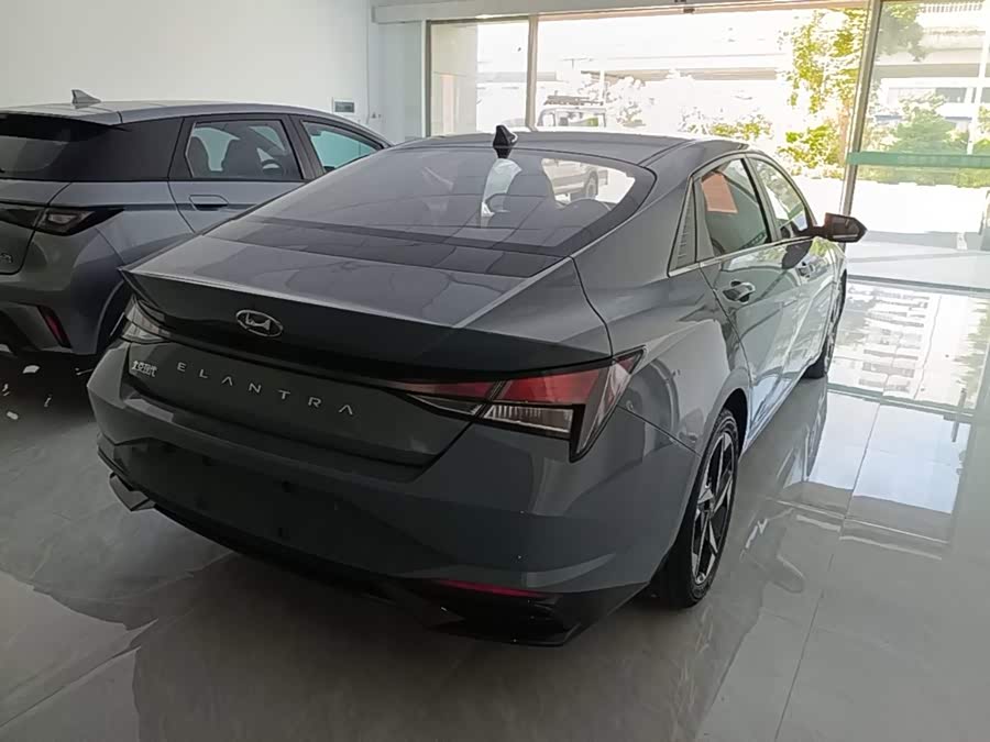 Hyundai Elantra 2021, фото 6