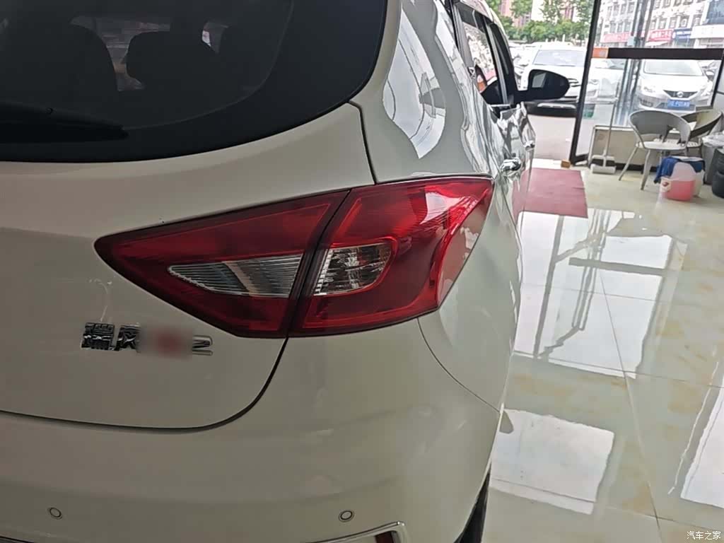 JAC S2, 2017 8