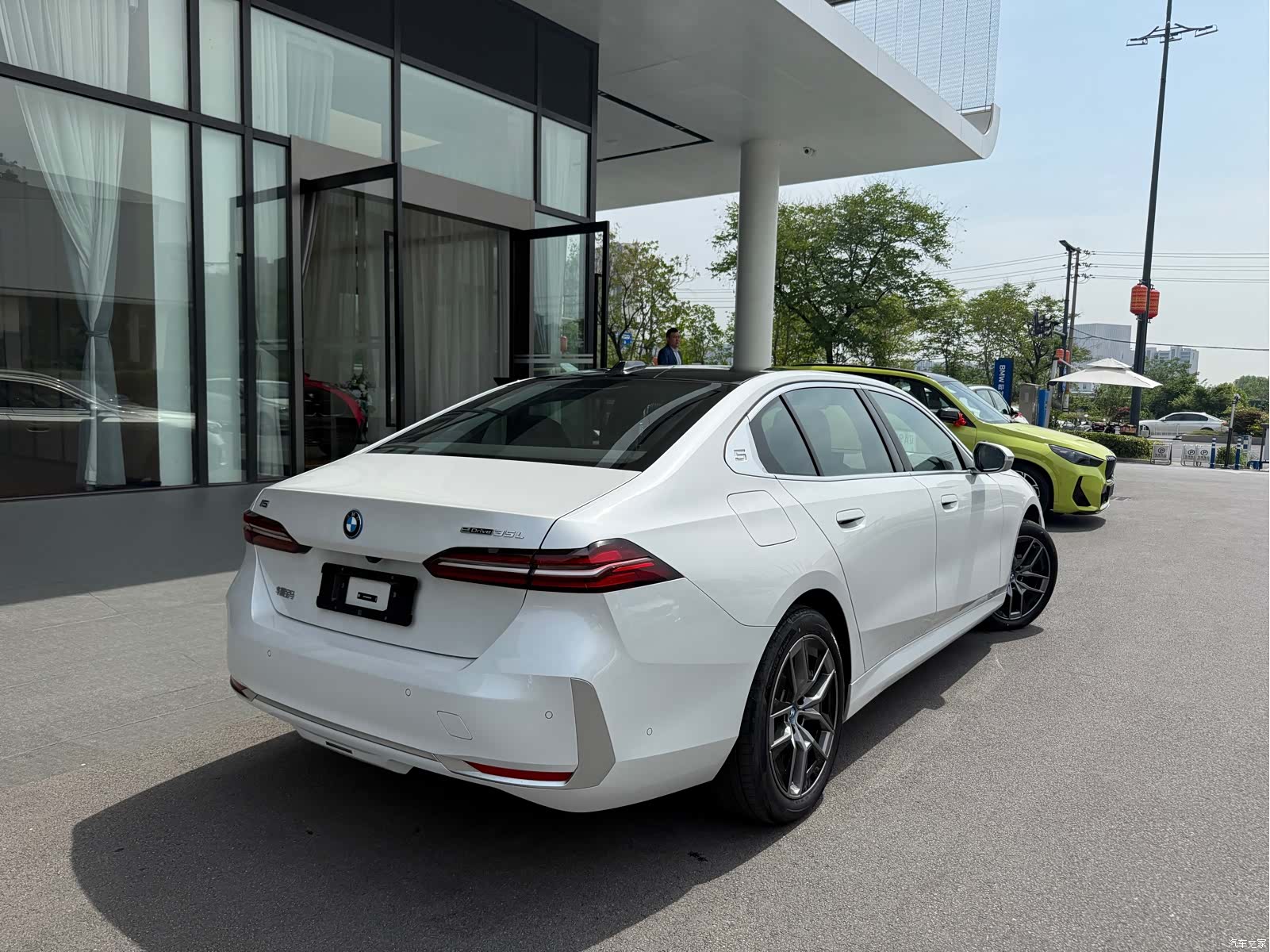 BMW i5, 2025 4