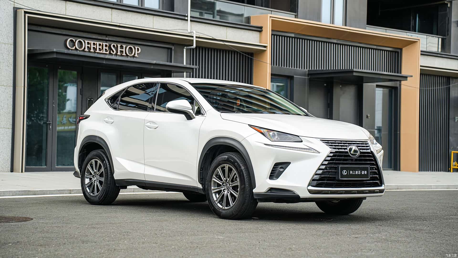Lexus NX, 2018 3
