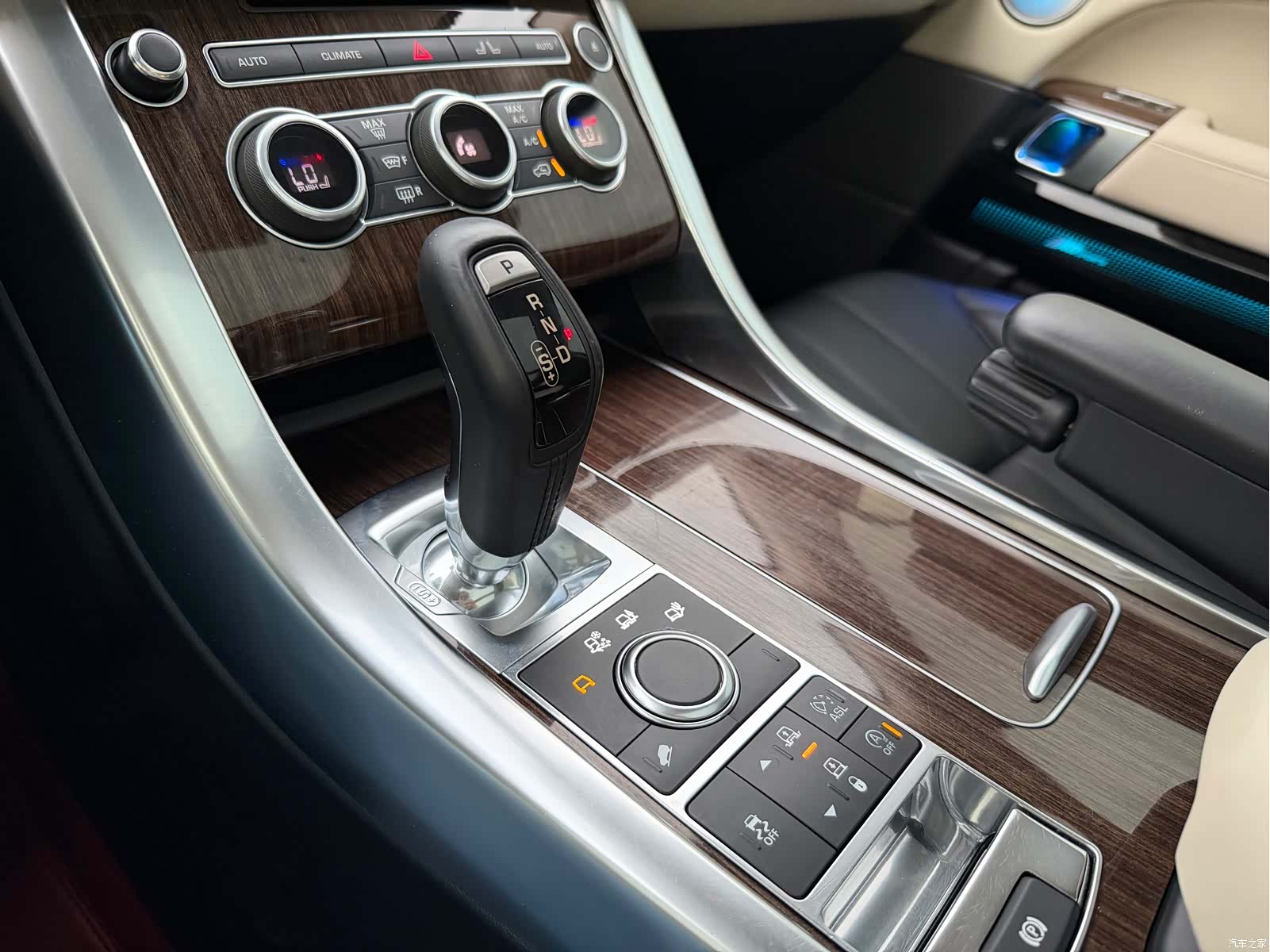 Land Rover Range Rover, 2015 15