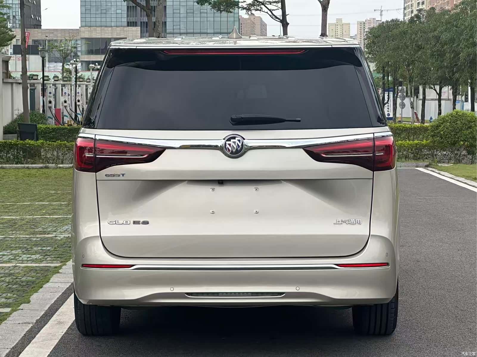Buick GL8, 2022 6