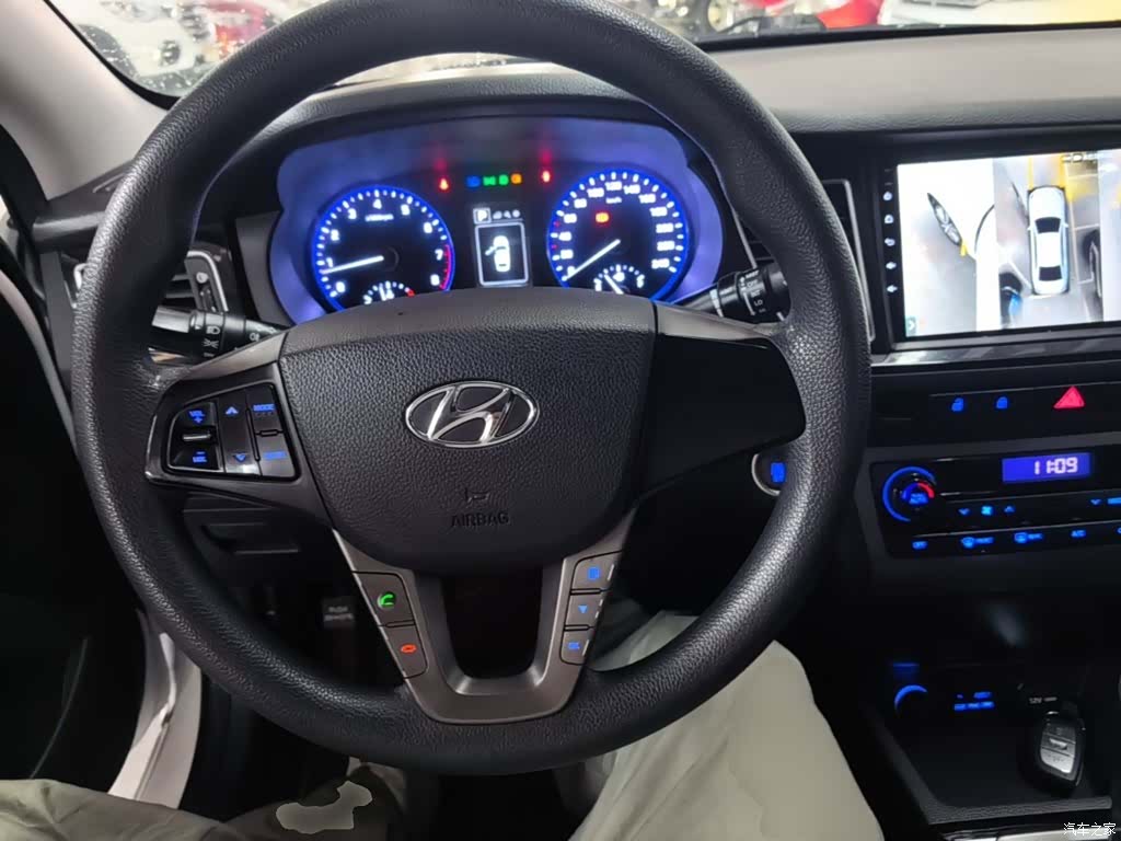 Hyundai GLS, 2016 11
