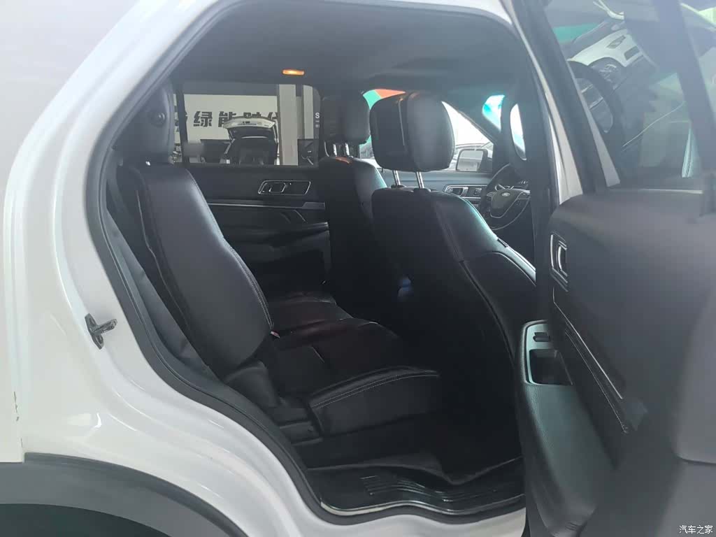 Ford Explorer, 2016 12