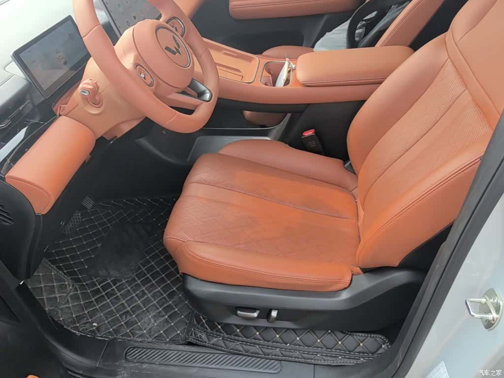 Wuling Starlight, 2025 22
