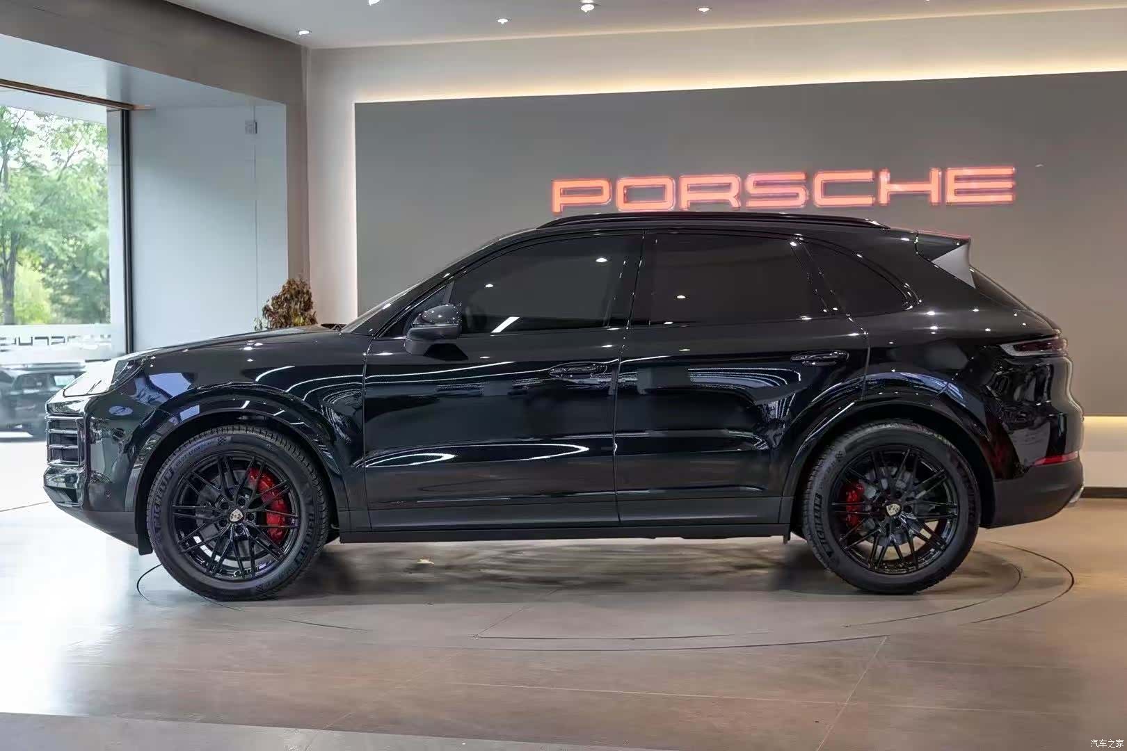 Porsche Cayenne, 2025 2